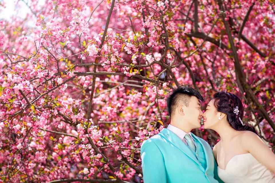 我决定整理一下婚纱照