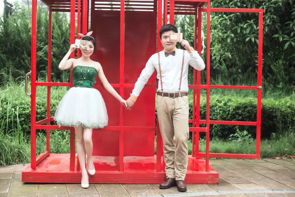 终于拿到婚纱摄影成品，太失望！