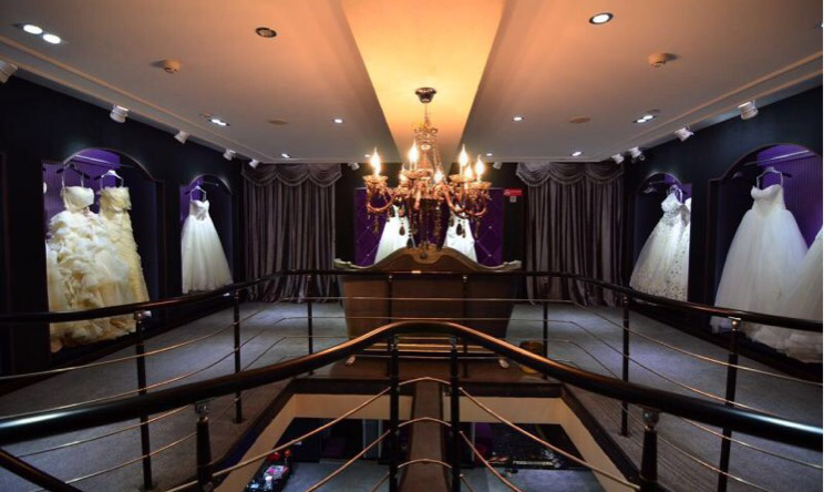 艾维婚纱礼服馆